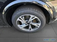 Neu Audi Q6 e-tron Business 225 kW (306 PS) 2026 Mythosschwarz metallic SUV