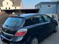 Gebraucht Opel Astra 125 PS (91 kW) 2004 Schwarz Limousine