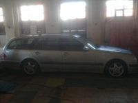 Usata Mercedes E220 143 CV (105 kW) 2000 Station wagon