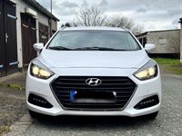 gebraucht Hyundai i40 Combi 1.6 *1. Hand*Garagenwagen*