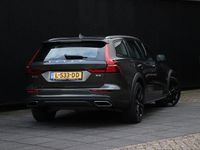 Gebraucht Volvo V60 CC Pro 252 PS (185 kW) 2021 Grau Kombi