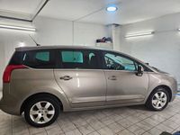 gebraucht Peugeot 5008 Premium - TÜV neu, Vollleder, Panoramadach!