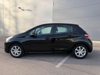 Gebraucht Peugeot 208 Active 82 PS (60 kW) 2014 Schwarz Kleinwagen