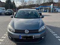 Gebraucht VW Golf VI 105 PS (77 kW) 2012 Grau Kleinwagen