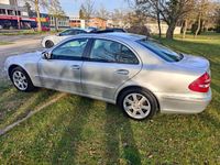 Gebraucht Mercedes E280 231 PS (169 kW) 2005 Silber Limousine