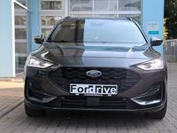 Gebraucht Ford Focus ST-Line 125 PS (91 kW) 2022 Grau Limousine