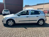 Gebraucht Opel Astra Basis 101 PS (74 kW) 2004 Silber Limousine