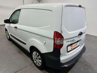 Gebraucht Ford Transit Trend 75 PS (55 kW) 2021 Weiss Van