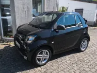Gebraucht Smart ForTwo Electric Drive 60 kW (82 PS) 2023 Schwarz Cabrio