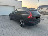 Gebraucht Volvo XC60 235 PS (172 kW) 2022 Schwarz SUV