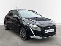 Gebraucht Peugeot e-208 Allure 100 kW (136 PS) 2023 Lackierung schwarz perla nera/ Kleinwagen