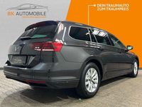 Gebraucht VW Passat 150 PS (110 kW) 2022 Grau Limousine