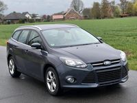 Gebraucht Ford Focus 105 PS (77 kW) 2012 Grau Kombi