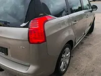Gebraucht Peugeot 5008 156 PS (114 kW) 2010 Grau Van / Kleinbus