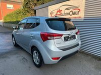 Gebraucht Hyundai ix20 Edition 90 PS (66 kW) 2012 Silber Kleinwagen