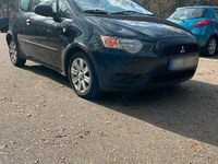 Gebraucht Mitsubishi Colt 75 PS (55 kW) 2011 Blau Kleinwagen