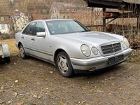 Gebraucht Mercedes E200 136 PS (100 kW) 1999 Silber Limousine