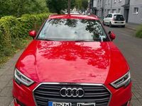 Gebraucht Audi A3 Sport 150 PS (110 kW) 2018 Rot Limousine