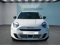 Neu Fiat 600 110 PS (80 kW) 2026 Weiß SUV