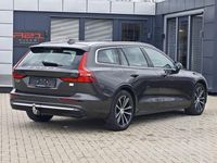 Gebraucht Volvo V60 398 PS (292 kW) 2023 Platinum grey / metallic Kombi