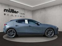 Neu Mazda 3 Exclusive 140 PS (102 kW) 2026 Grau Limousine