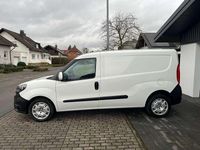 Gebraucht Fiat Doblò 120 PS (88 kW) 2018 Weiß Van / Kleinbus