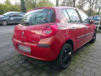 Gebraucht Renault Clio II 80 PS (58 kW) 2006 Rot Kleinwagen