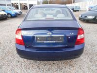 Gebraucht Kia Cerato LX 105 PS (77 kW) 2005 Blau metallic Limousine