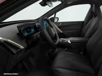 Gebraucht BMW iX 300 kW (408 PS) 2025 Rot SUV