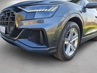 Gebraucht Audi Q8 S-Line 381 PS (280 kW) 2022 Grau SUV