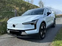 Gebraucht Volvo EX30 Core 200 kW (272 PS) 2026 Weiß SUV