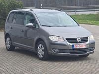 Gebraucht VW Touran Conceptline 102 PS (75 kW) 2009 Grau Van / Kleinbus