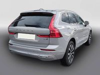 Gebraucht Volvo XC60 Plus 197 PS (144 kW) 2022 Silber SUV