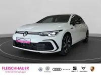 Gebraucht VW Golf VIII R-line 150 PS (110 kW) 2024 Pure white Limousine