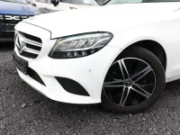 Gebraucht Mercedes C200 Avantgarde 160 PS (117 kW) 2021 Polarweiß polarweiß Limousine