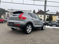 Gebraucht Volvo XC40 Core 129 PS (94 kW) 2023 Vapour grey / SUV