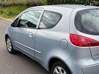 Second-hand Mitsubishi Colt Invite 95 CP (69 kW) 2006 Albastru Berlinǎ