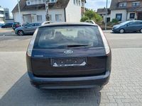 Gebraucht Ford Focus 101 PS (74 kW) 2010 Schwarz Kombi