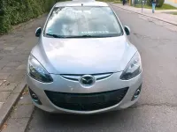 Gebraucht Mazda 2 Center-Line 75 PS (55 kW) 2012 Silber Kleinwagen
