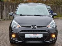 Gebraucht Hyundai i10 Classic 67 PS (49 kW) 2016 Schwarz Kleinwagen