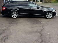 Gebraucht Mercedes E350 Avantgarde 265 PS (194 kW) 2011 Schwarz Kombi