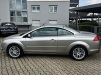 Gebraucht Ford Focus Cabriolet Titanium 145 PS (106 kW) 2007 Grau Cabrio
