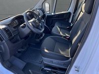 Neu Opel Movano 140 PS (102 kW) 2025 Casablancaweiß Van