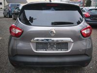 Gebraucht Renault Captur Luxe 120 PS (88 kW) 2015 Grau SUV