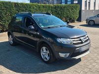 Gebraucht Dacia Sandero Stepway 90 PS (66 kW) 2014 Schwarz Kleinwagen