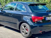 Gebraucht Audi A1 Attraction 122 PS (89 kW) 2011 Schwarz Kleinwagen