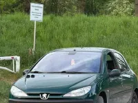 Gebraucht Peugeot 206 109 PS (80 kW) 2001 Grün Limousine