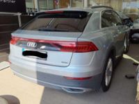 Gebraucht Audi Q8 Ambiente 340 PS (250 kW) 2022 Satellitsilber metallic SUV