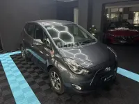 Gebraucht Hyundai ix20 Space 125 PS (91 kW) 2019 Grau Kleinwagen