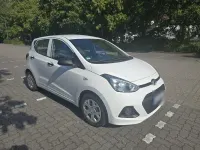 Gebraucht Hyundai i10 67 PS (49 kW) 2015 Weiß Kleinwagen